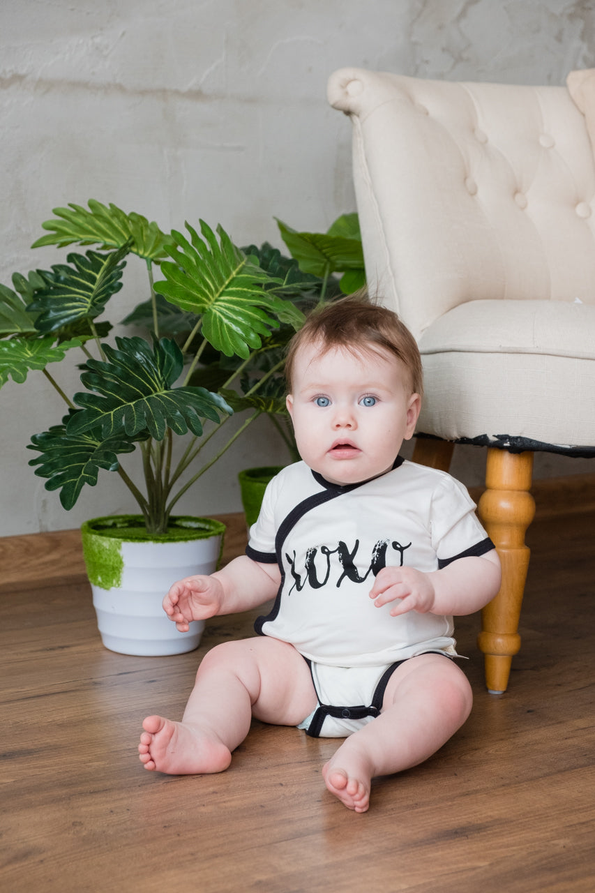 Organic Black and White Short Sleeve Graphic Baby Kimono